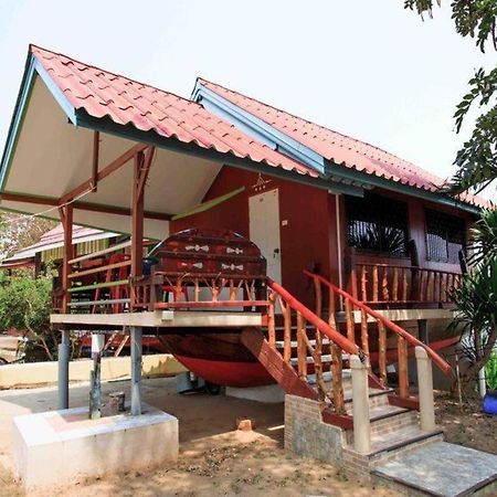 Rimtalay Resort Koh Si Chang Extérieur photo