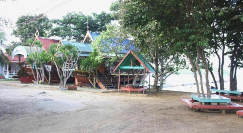 Rimtalay Resort Koh Si Chang Extérieur photo