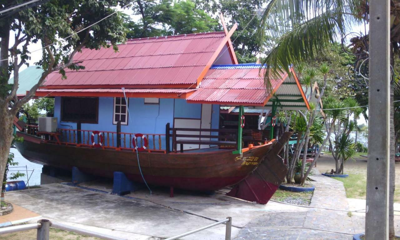 Rimtalay Resort Koh Si Chang Extérieur photo